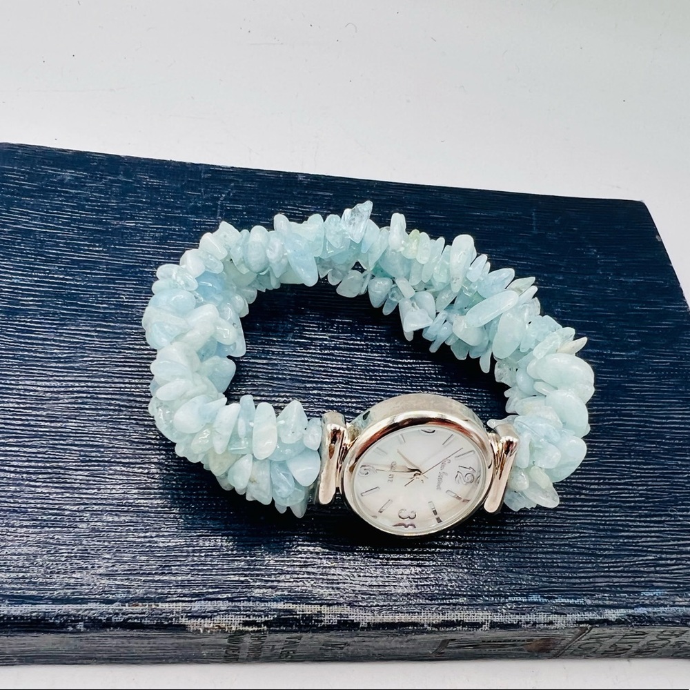 GEM ESSENCE light blue quartz polished gemstone stretch band bracelet watch - Picture 6 of 7